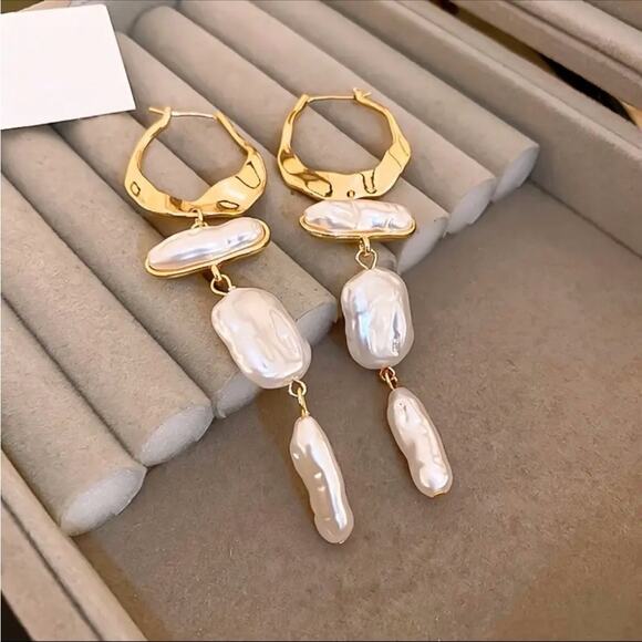 NEW NORDSTROM 18kt Gold Plated Pearl Bead Vintage Drop Hoop Earrings Jewelry - Picture 7 of 16